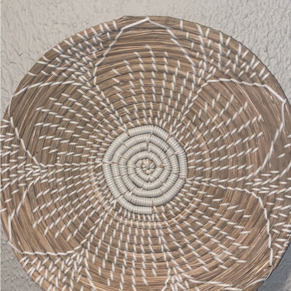 9 baskets for wall decor. - Picture 3 of 10
